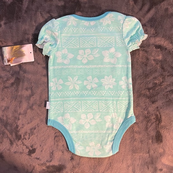 Disney’s Moana baby girl onesie - Picture 2 of 2